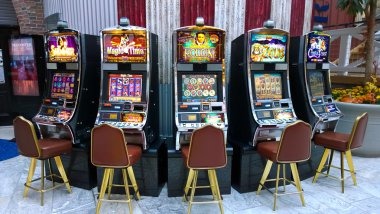 satset13 deposit checkout showing QRIS, DANA, and OVO payment options for Diamond Empire account funding